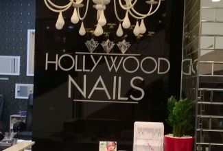 Hollywood Nails Brandon Park